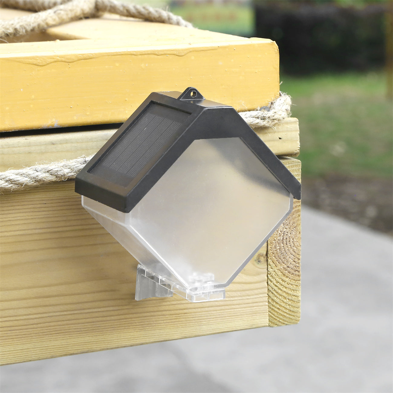 Solar Ice Brick Pendant Light Magical Eco-Glow for Gardens Nights Sustainable Style Outdoor Elegance
