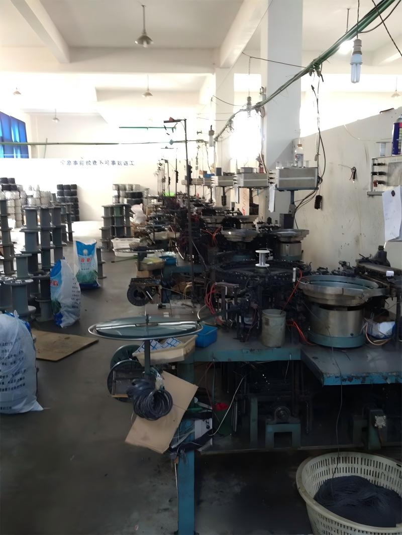 Solar/USB Artificial Ivy Leaf String Lights - LED Copper Wire Fairy Lights for Garden & Aesthetic Room Decor